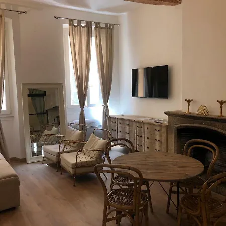 Maison D' Orange - Ponche *